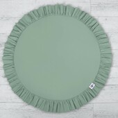 🌟 Entdecke den Zauber unserer pastellgrünen Rüschen-Spielmatte! 🌿💚

Diese hochwertige Spielmatte ist nicht nur ein Blickfang in jedem Kinderzimmer, sondern auch ein Meisterwerk der Funktionalität und des Stils. Ihr ansprechendes Design fügt sich nahtlos in jede Raumgestaltung ein und wird schnell zum Lieblingsplatz deines Kindes.

👶🏼 Perfekt für empfindliche Babyhaut, da sie aus 100% Baumwolle gefertigt ist und hohen Qualitätsstandards entspricht. Die weiche, gepolsterte Einlage sorgt für Komfort und Wärme, ideal für Krabbelkinder und als gemütliche Ruheinsel.

🌈 Die verspielten Rüschen verleihen nicht nur eine charmante Note, sondern machen die Matte zu einem echten Hingucker. Sie ist flexibel einsetzbar - als Spielunterlage, kreativer Teppich oder Kuschelinsel.

🏡 Schaffe einen behüteten und anregenden Bereich für dein Kind, in dem es spielen, entdecken und träumen kann. Entdecke jetzt unsere Spielmatte mit Rüschen bei Linomino - auch in weiteren Farben und Varianten!

#Linomino #Spielmattemitstil #Pastellgrün #RüschenTraum #KinderzimmerHighlight #StilvollSpielen #KinderzimmerDeko #Spielzeit #KomfortFürKinder #spielmatte #SpielundSpaß #Kuschelzeit #EntdeckeLinomino #KinderzimmerInspiration #SpielmatteDeluxe #MamasLiebling #linomino #Familienzeit #ZuhauseGlücklich #SpielRaumLiebe #Kinderfreude